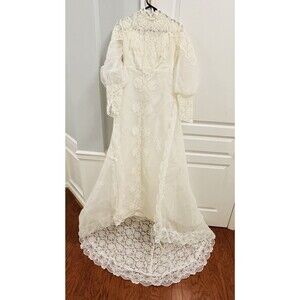 True Vintage 1950s 60s Satin Lace Wedding Dress Pearl Beaded Detachable Train